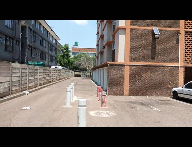 1 BEDROOM APARTMENT FOR SALE IN ARCADIA